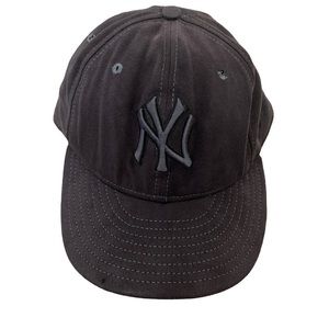 New York Yankees cap